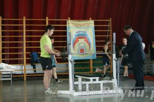 Соревнования по Русскому жиму штанги