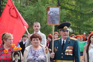 Парад Победы в Великих Луках (фото)