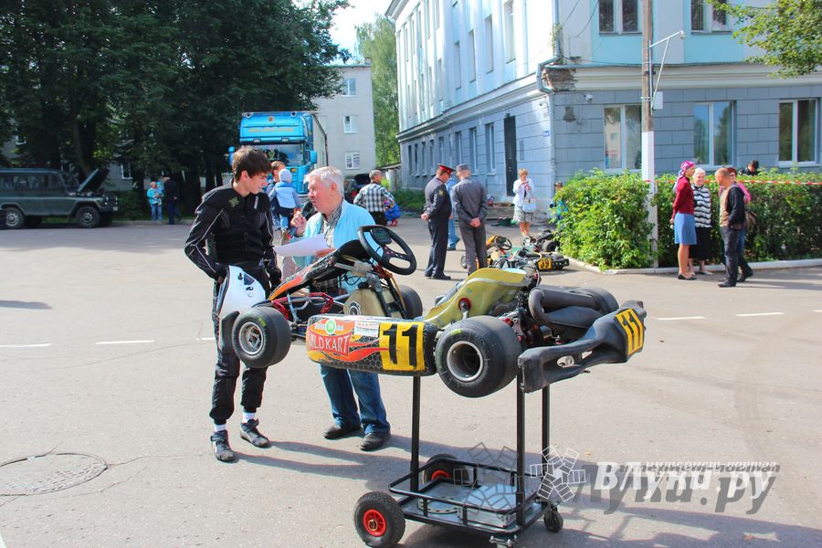 ​Великолучанин Николай Маркевич стал серебряным призером чемпионата г. Великие Луки по картингу (фото)