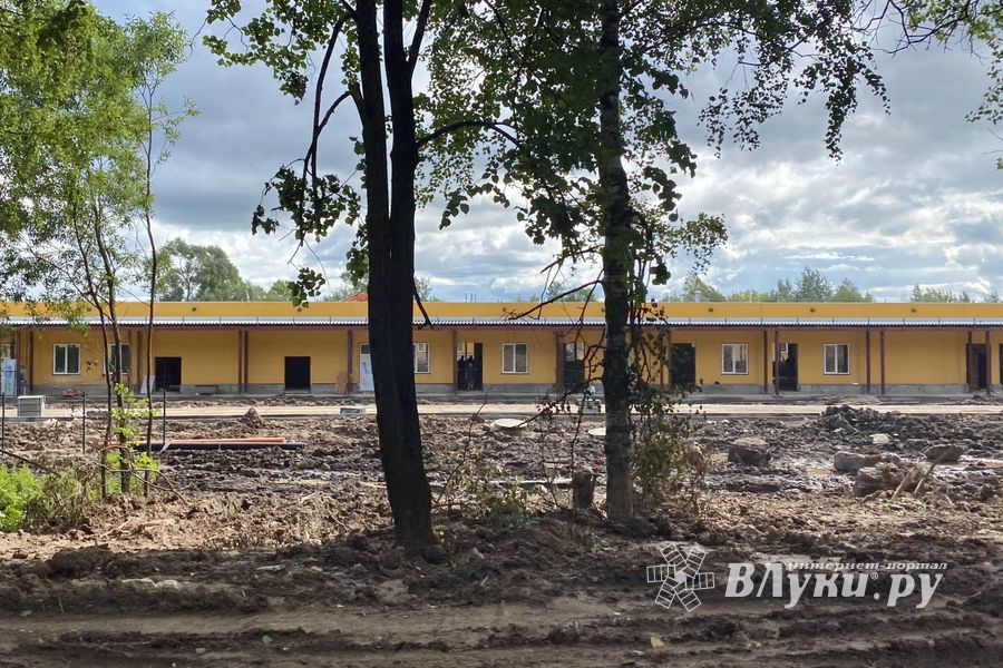 Начались работы по благоустройству территории  вокруг отделения областной инфекционной больницы (ФОТО)