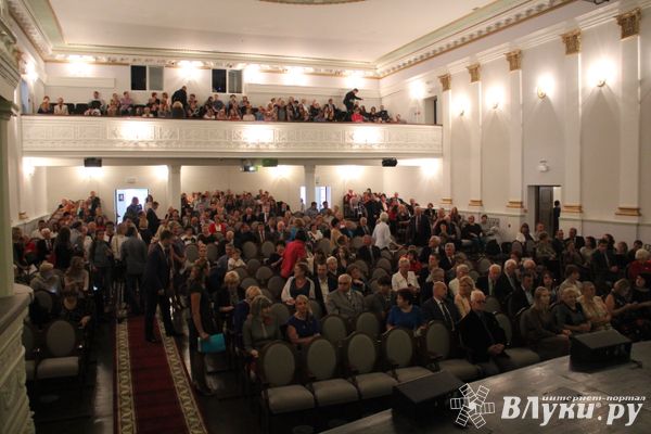 В День города состоялось торжественное открытие Драмтеатра (ФОТО)