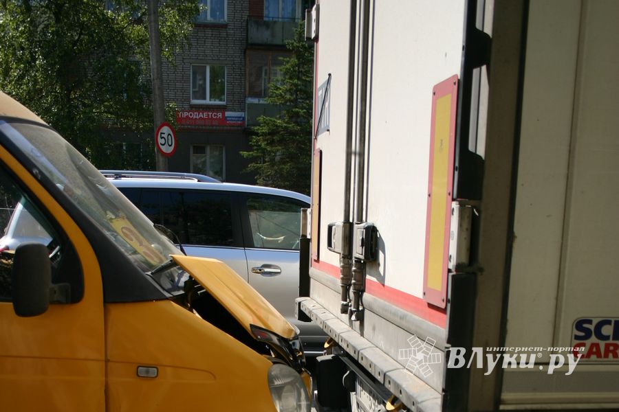 ДТП на перкрестке проспекта Гагарина и улицы Зверева