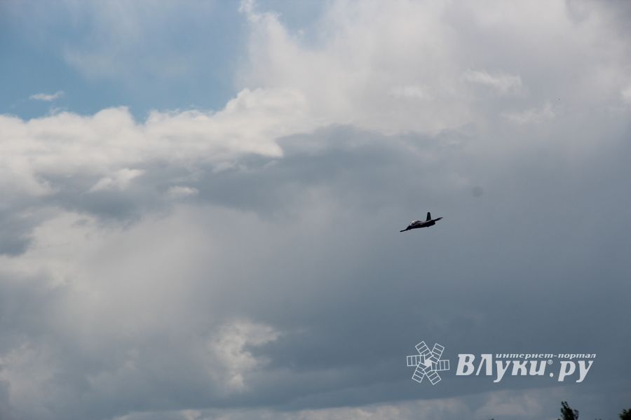 В Великих Луках проходит 7-й Фестиваль авиамодельного спорта (ФОТО)