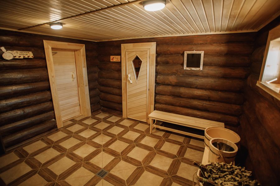 В Чистый четверг великолучан приглашают в «Русановские бани» (ФОТО)