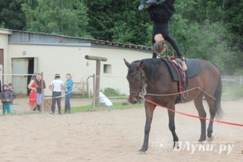 Увлекательную экскурсию для детей организовал Общественный совет при УМВД России по Псковской области (фото)