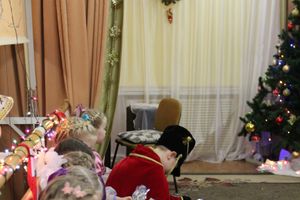 В Великие Луки пришла пора новогодних утренников (ФОТО)