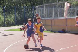 «Оранжевый мяч» в Великих Луках в День физкультурника (ФОТО)