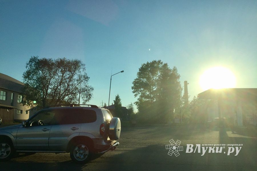 ДТП на Октябрьском в Великих Луках (ФОТО)