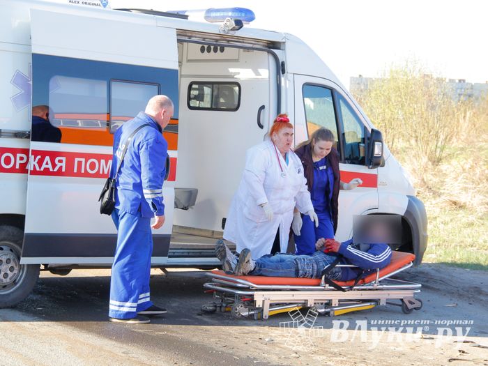 ДТП с пострадавшими в Великих Луках (ФОТО)