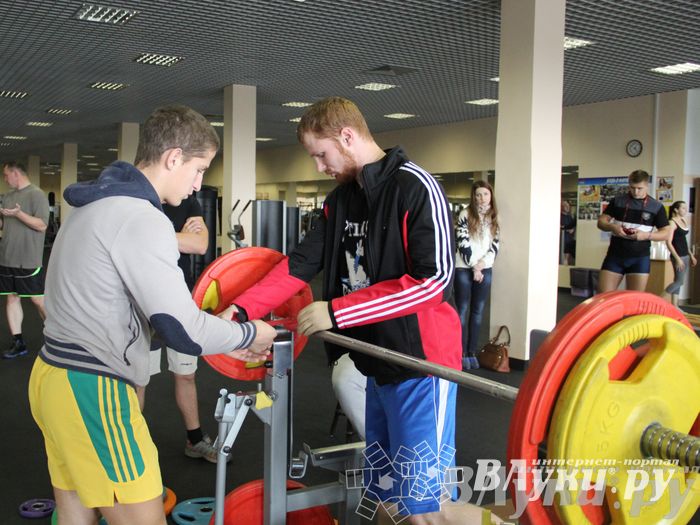 Первенство города по классическому жиму штанги и армлифтинг