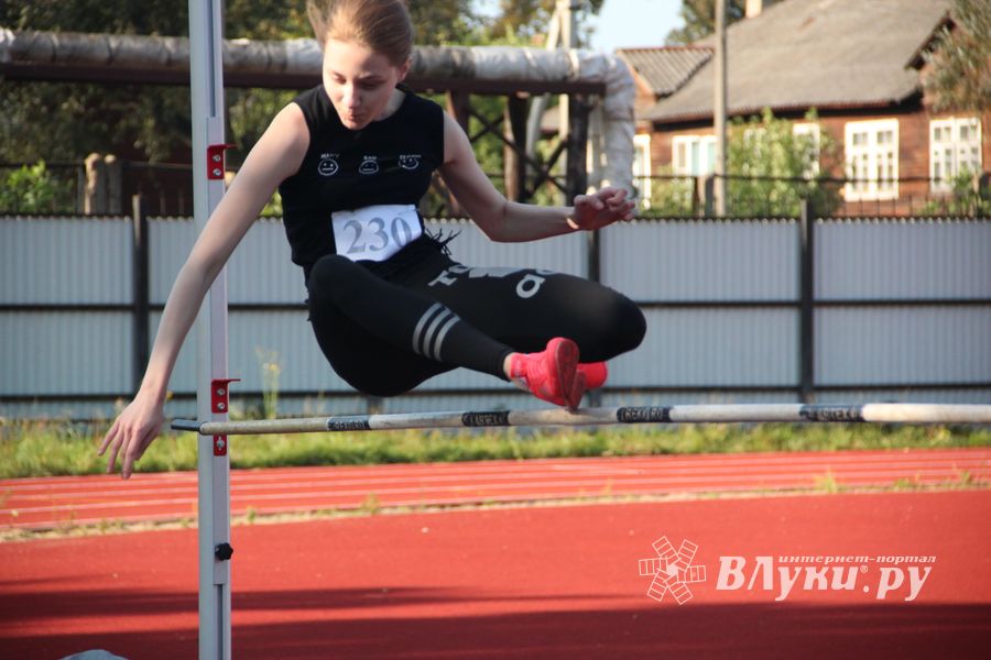 В Великих Луках продитят соревнования «Шиповка юных» (ФОТО)