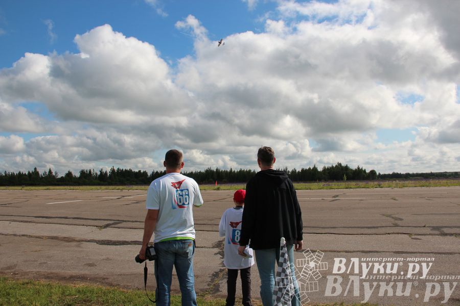 Фестиваль авиамодельного спорта России в Великих Луках