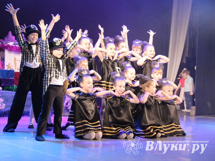 В ГДК им. Ленина встречают Новый год (ФОТО)