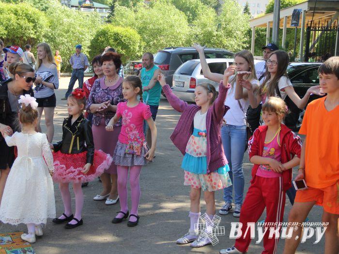 День защиты детей отпраздновали В Великих Луках (фото)