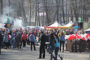 Традиционная весенняя ярмарка прошла в Великих Луках