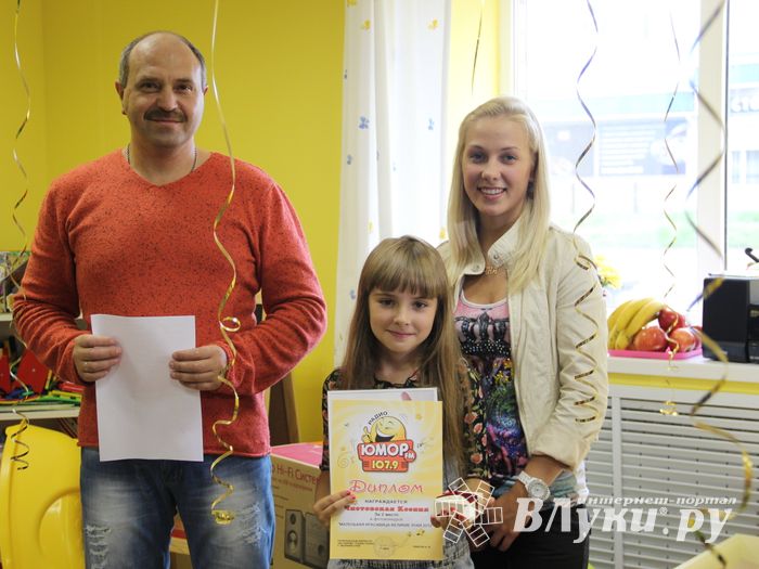 Награждение участниц конкурса "Маленькая красавица"