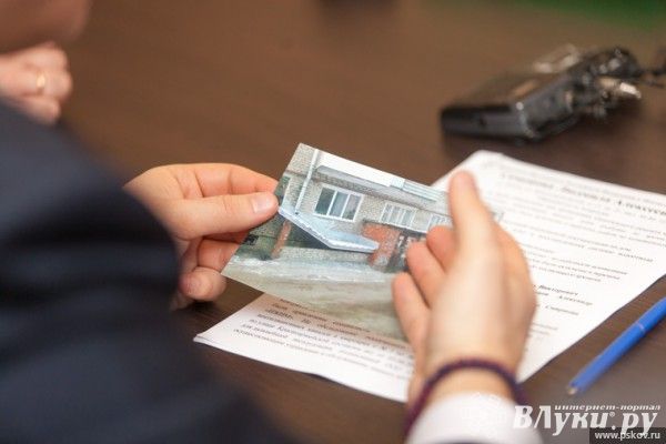 Андрею Турчаку пожаловались на «ужасающие» ремонты в домах (фото)