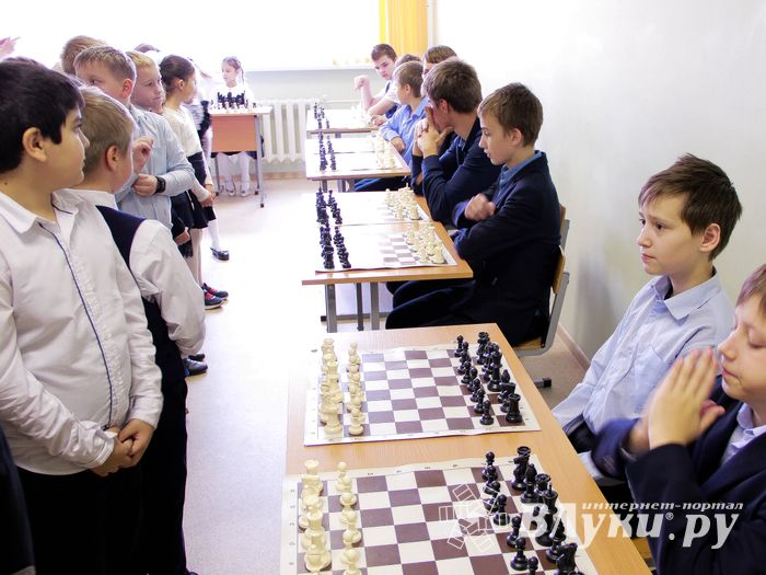 «Сказочные бои» прошли в великолукской школе № 13 (ФОТО)