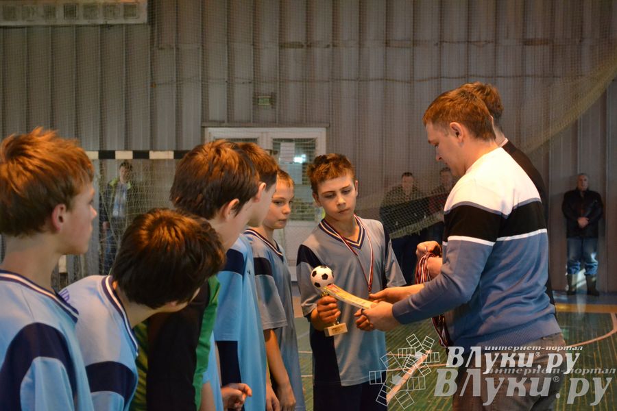 XII Традиционный Международный открытый турнир по мини-футболу среди юношей 2001-2002 г. р.