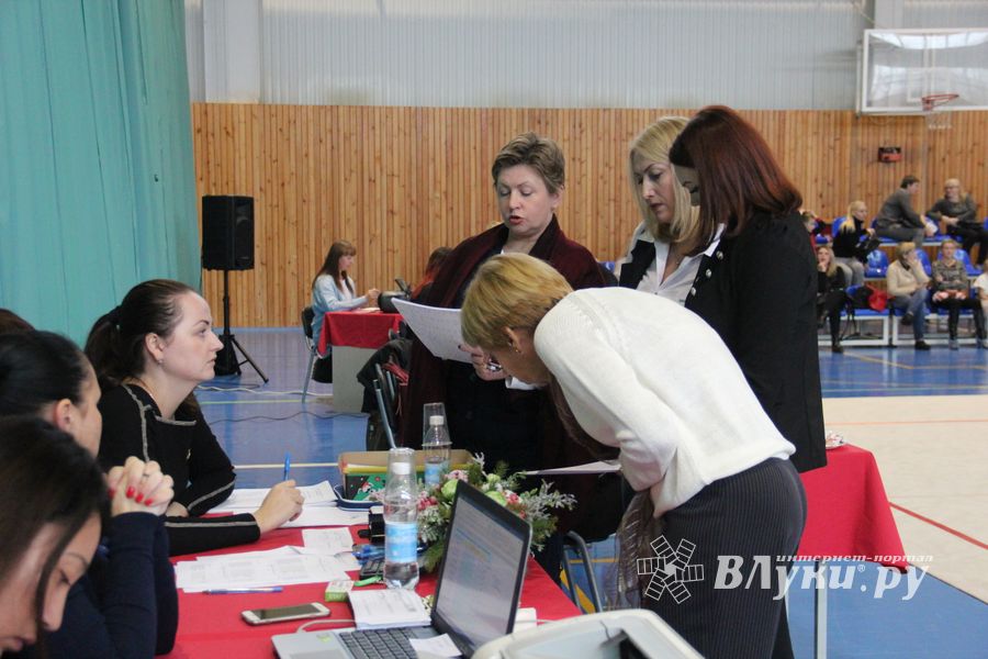 ​В Великих Луках проходит Открытое Первенство по художественной гимнастике (ФОТО) (0+)