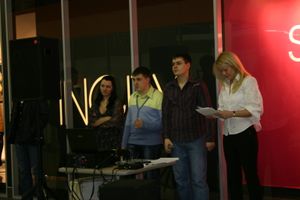 Торговый центр «Апельсин» поздравил прекрасных дам с праздником весны