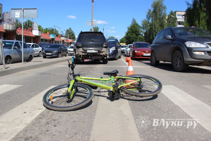 ДТП возле Смоленского рынка (ФОТО)