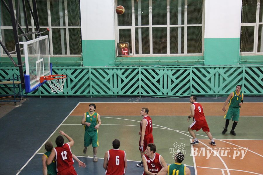 Баскетбол. Кубок города. "Экспресс" - Спартак" 