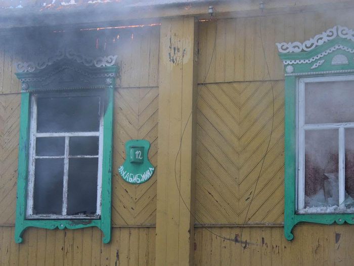 В результате пожара в Невеле погиб мужчина (фото + видео)