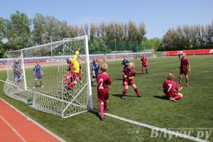 «Кожаный мяч» в Великих Луках. Зона ЮГ