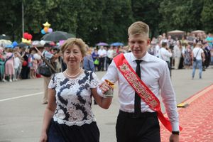 Великолукской «Бригантине» пришлось поплавать под дождём (ФОТО)