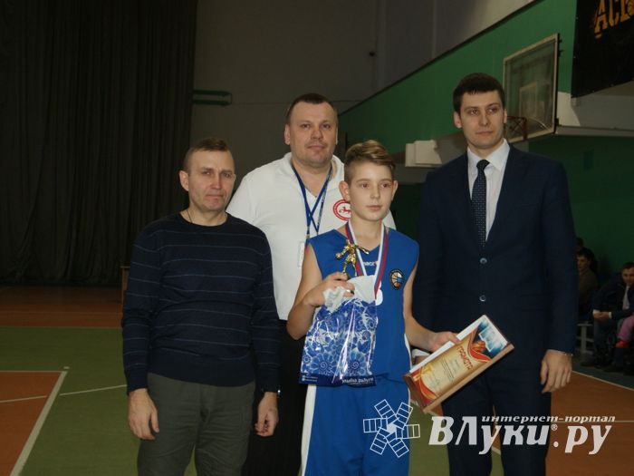 Великолучане завоевали бронзу на Международном турнире по баскетболу (ФОТО)