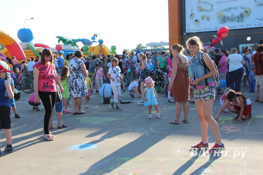 В Великих Луках прошел «День защиты детей» (ФОТО)