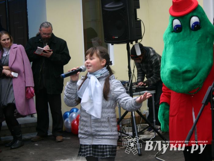 Губернатор области принял участие в торжественной церемонии открытия нового детского сада (ФОТО)