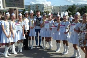 Образцовый коллектив мажореток «Золотые погоны» принял участие в фестивале «Славянский базар 2017» (ФОТО)