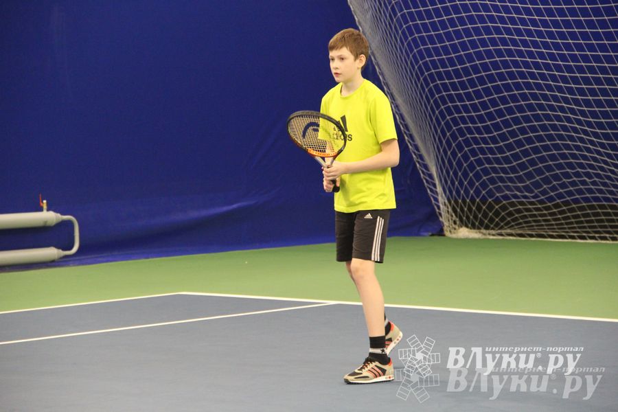 В Великих Луках прошло Первенство по большому теннису (фото)