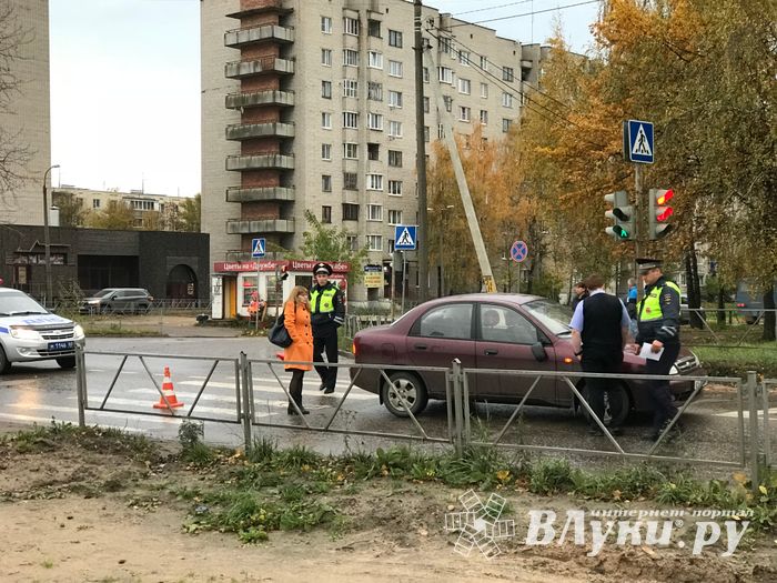 В Великих Луках Запорожец сбил велосипедиста (ФОТО)