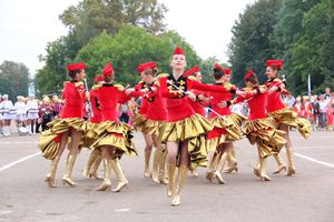 В Великих Луках проходит ​Международный фестиваль-конкурс среди мажореток и барабанщиц (ФОТО)