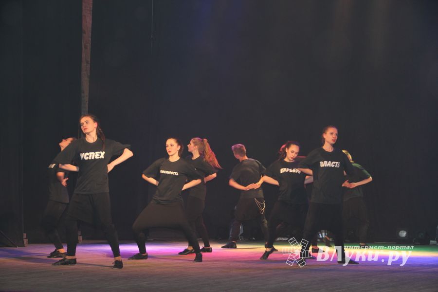 18 мая состоялся юбилейный концерт коллектива мажореток «Золотые погоны» (ФОТО)