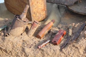 Великолучанам показывают армейскую технику и кормят кашей (6+) (ФОТО)