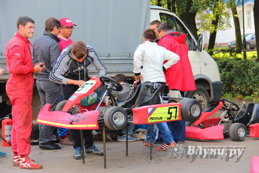 ​Великолучанин Николай Маркевич стал серебряным призером чемпионата г. Великие Луки по картингу (фото)