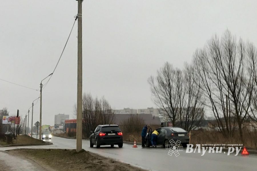 На Гражданской произошло ДТП (ФОТО)