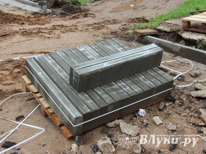 В Великих Луках в сквере Карцева появится детская площадка (ФОТО)