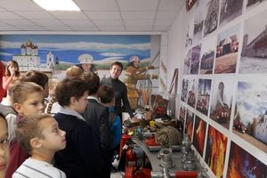 Псковских школьников научили бороться с огнем (фото)