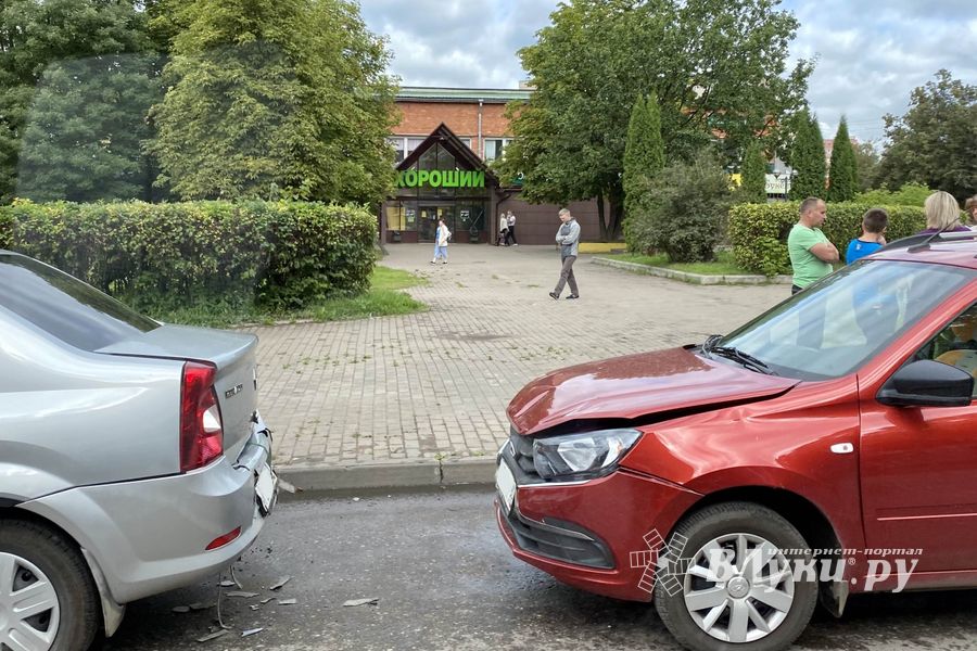 ДТП на проспекте Октябрьском (ФОТО)