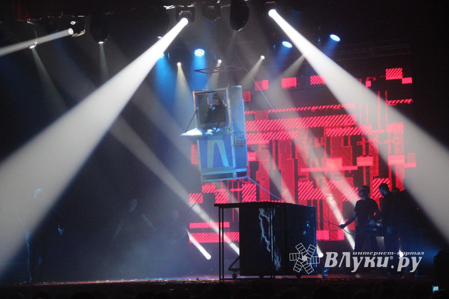 Состоялся концерт братьев Сафроновых «Империя иллюзий» (фото)