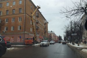 ФОТОФАКТ: В Великих Луках чистят снег