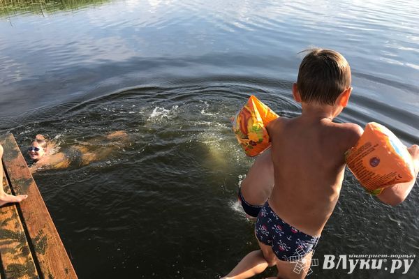 Более 15 тыс детей оздоровятся этим летом в лагерях Псковской области