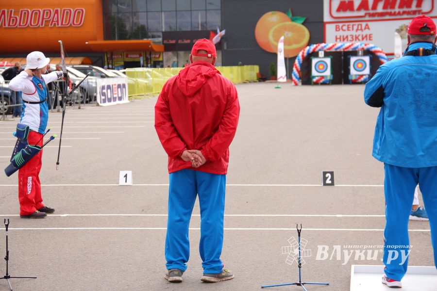 В Великих Луках проходит Чемпионат России по стрельбе из лука (ФОТО)