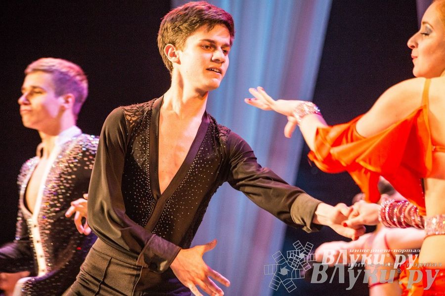 Знаменитый великолукский коллектив спортивного танца «Элегия» отметил свой юбилей