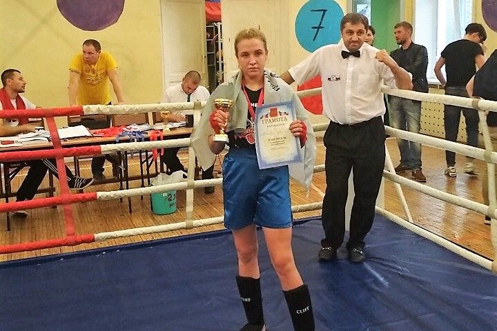 Сборная Великих Лук по кикбоксингу завоевала 1 общекомандное место (ФОТО)